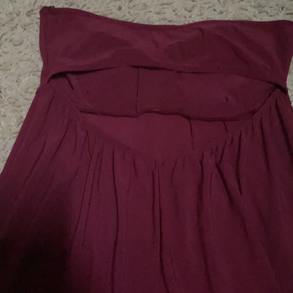 Maroon strapless dress with cut out back - Picture 2 of 2